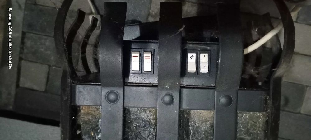 Vand semineu electric