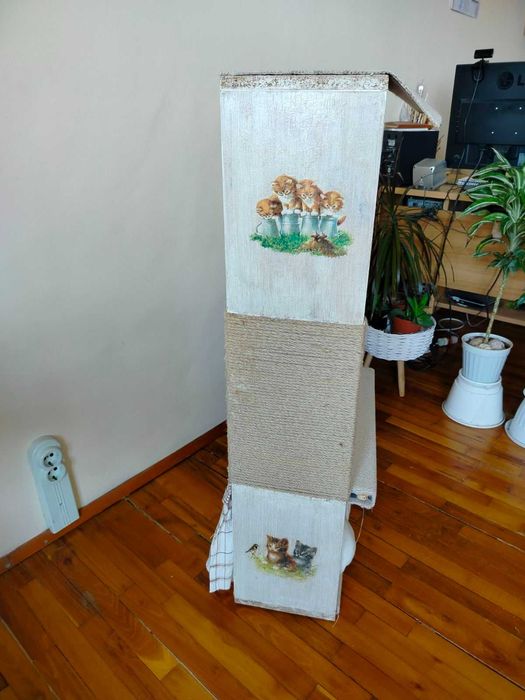 Котешка катерушка с къща, ПДЧ, ръчна декорация, УНИКАТ