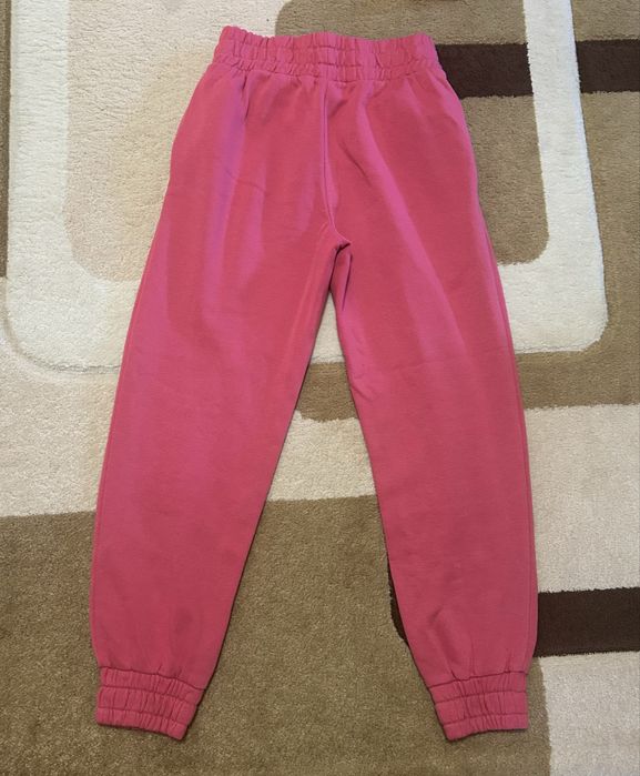 Розов екип за момиче