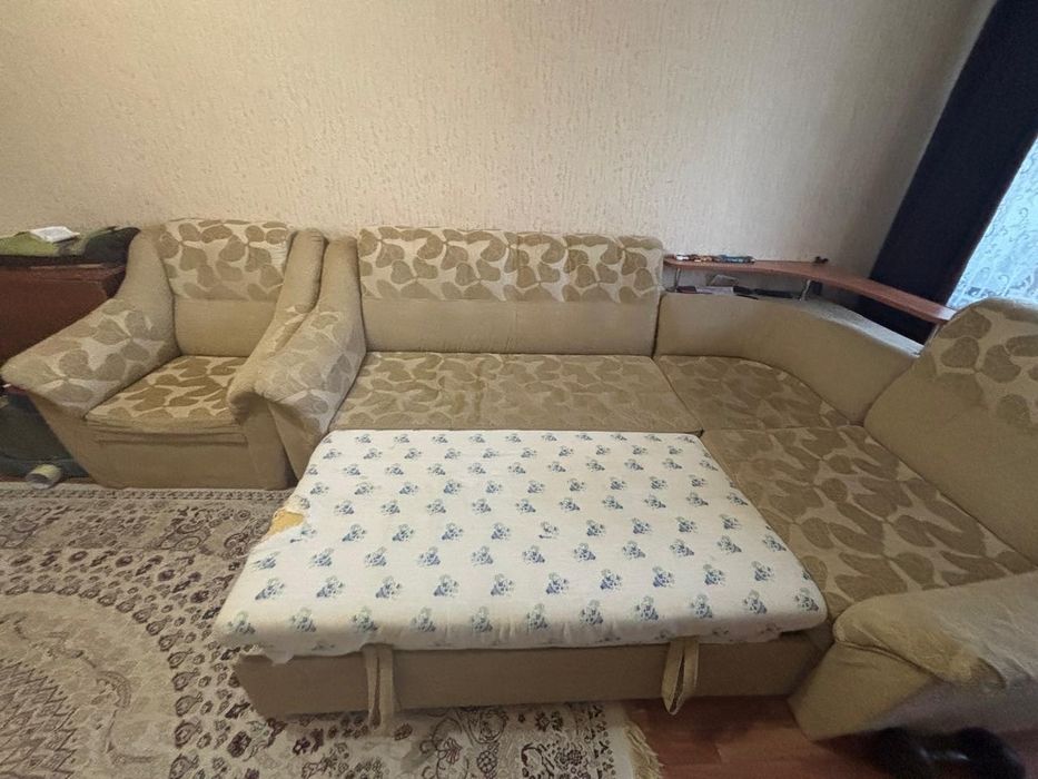 Продам диван в хорошем состоянии