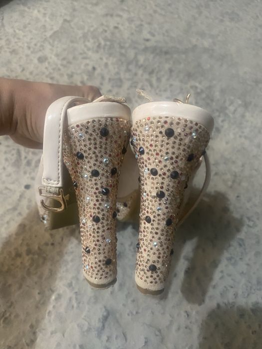 Туфли каблучный 36