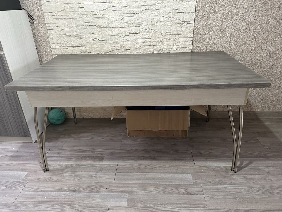 Продам Стол для кухня