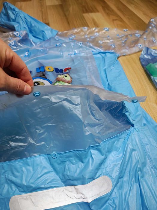 Pelerina ploaie baiat 10-12 ani