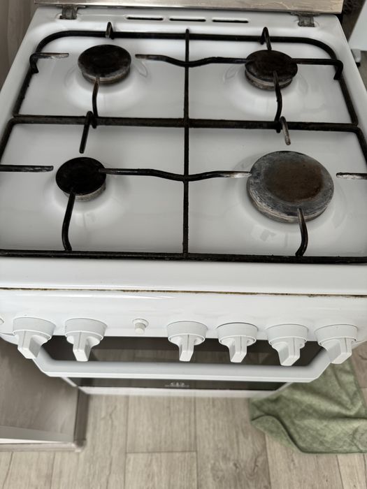 Продам газовую плиты