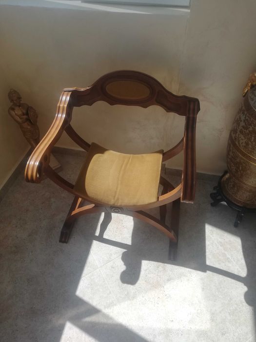 отличен стол Луи XVI внос от Италия