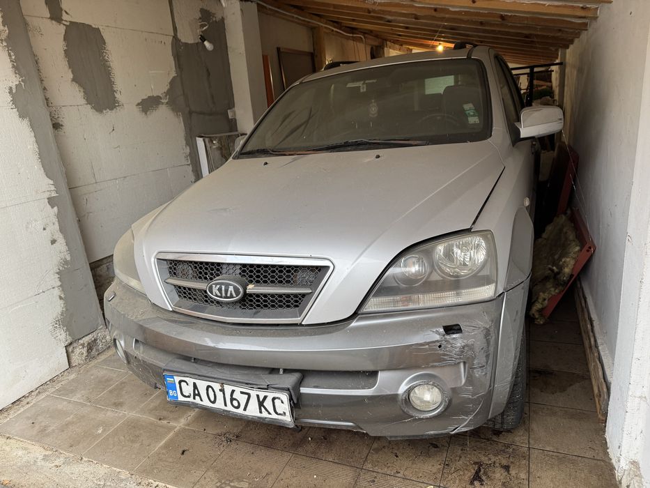 На части KIA sorento  2.5