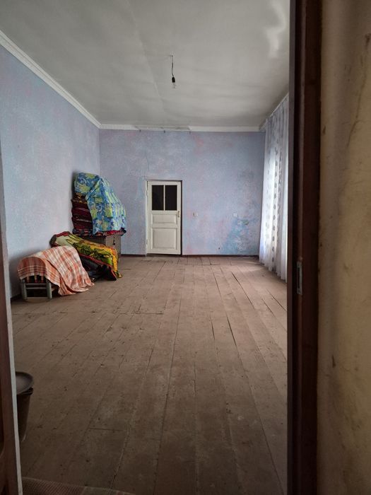 Продаётся ховли в старом городе.