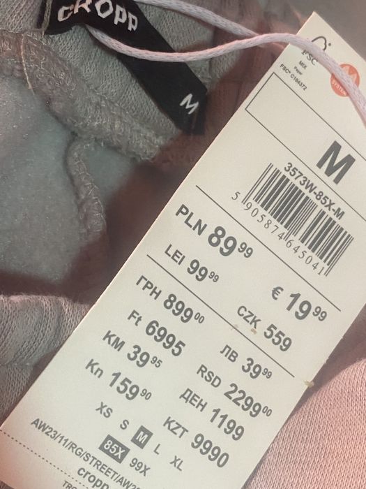 Pantaloni cropp dama reducere noi marimea M.