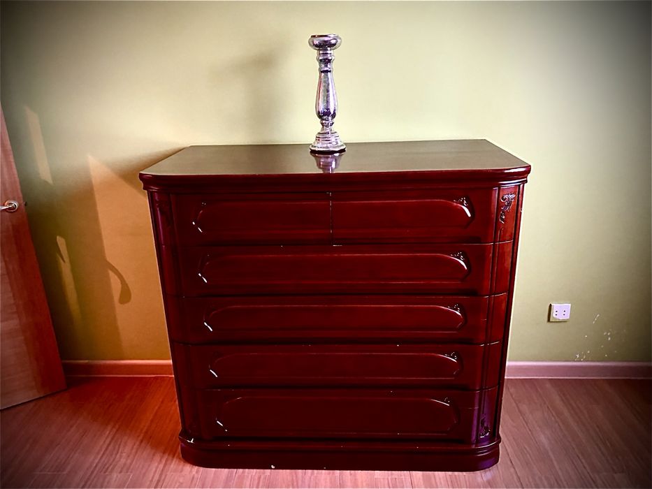 Спальный гарнитур