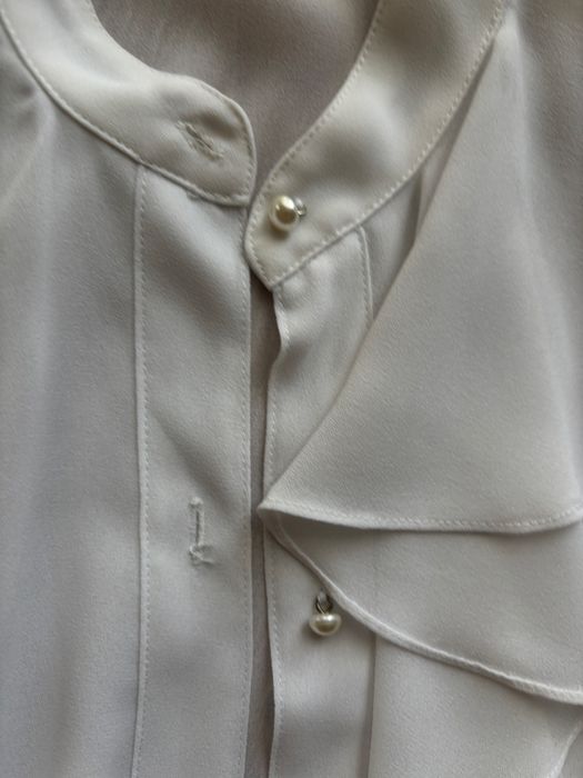 Camasa cu volanase si nasturi perle