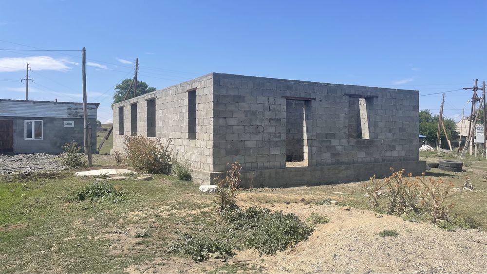 Продам недостроенный дом