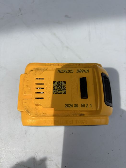 Autofiletanta dewalt cu bataie profesionala