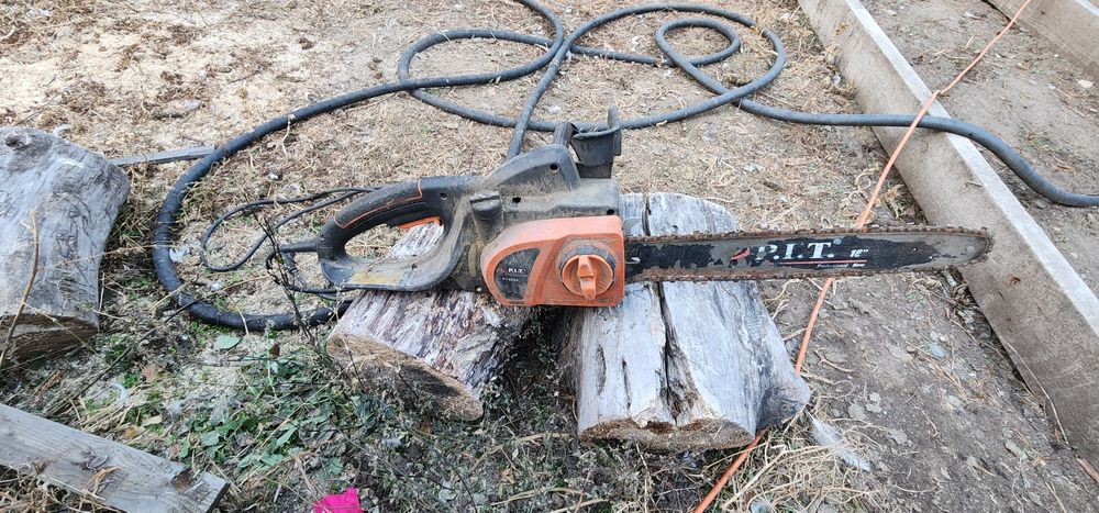 Продам электропилу