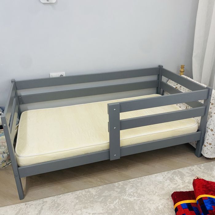 Продам кровать 160/80