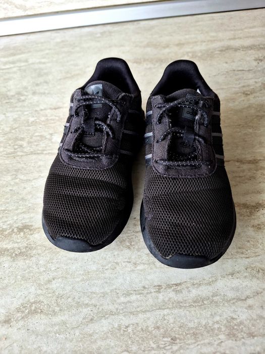 Детски сандали и маратонки 26/27