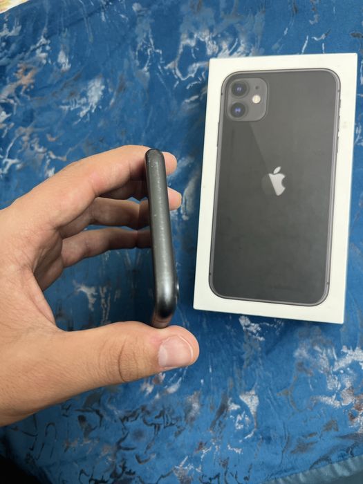 Айфон 11 128гб.