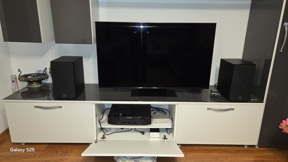 Marantz pm6006, stare foarte bună de funcționare, arată impecabil.