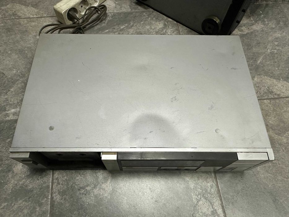 Касетен дек Akai HX-2