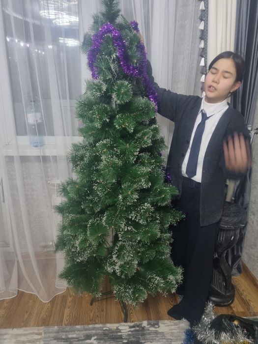 Продам елку срочно