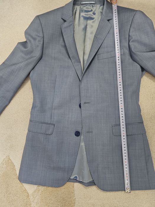 Цял мъжки костюм