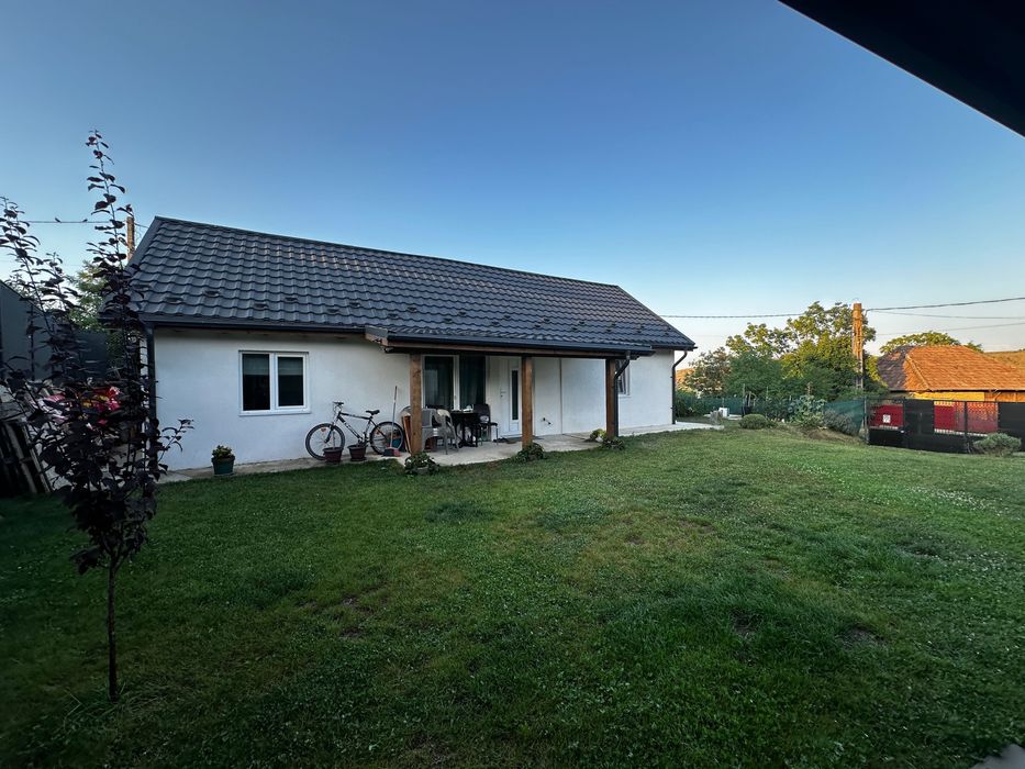 Vând sau schimb casă în Boju
