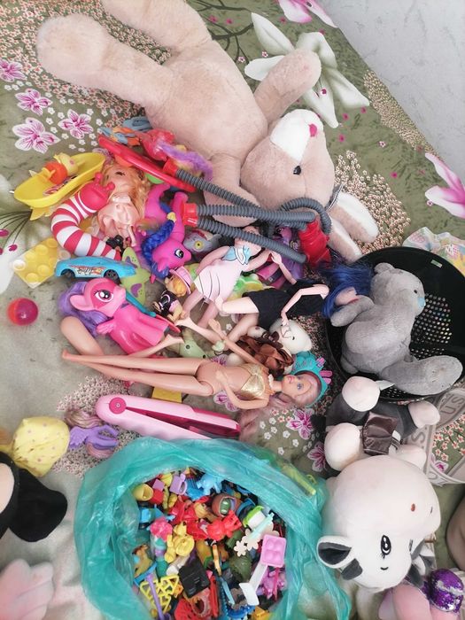 Пакет игрушек за 1500 тг