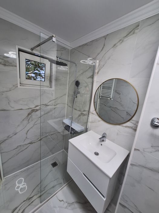 VÂND SAU SCHIMB - APARTAMENT LUX 3 CAMERE - 52 MP - ETAJ 2 - TOTUL ESTE NOU - Tomis Nord - Mutare Imediată - Gaze