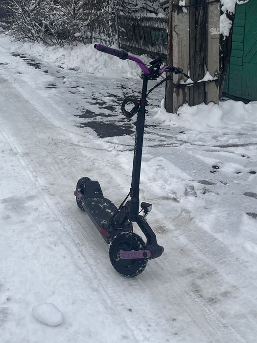 Продам электро самокат JOYOR S-10S