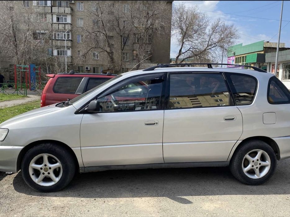 ПРОДАЕТСЯ Toyota Ipsum 1996