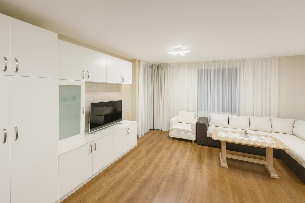 Дава се под наем Двустаен апартамент в Пловдив, Остромила - 65 кв.м за 548.25 € - Снимка #1