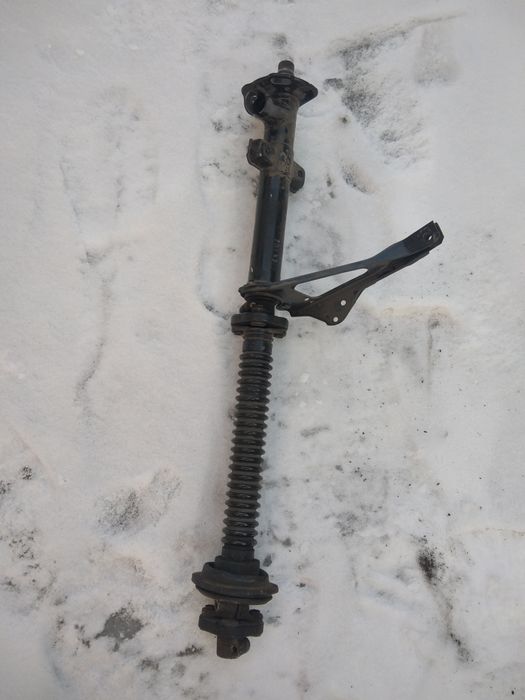 Руливая колонка мерс 190 продам