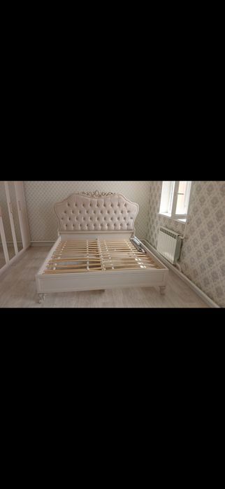 Кровать двуспальная продам
