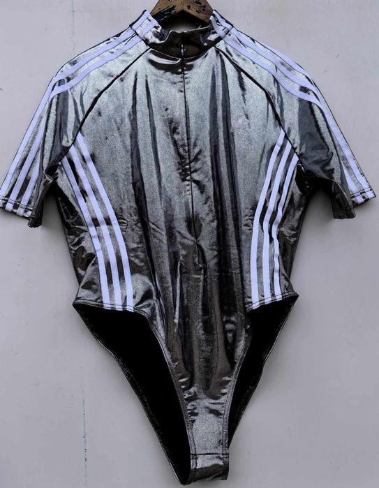 Adidas дамско боди в сребрист цвят