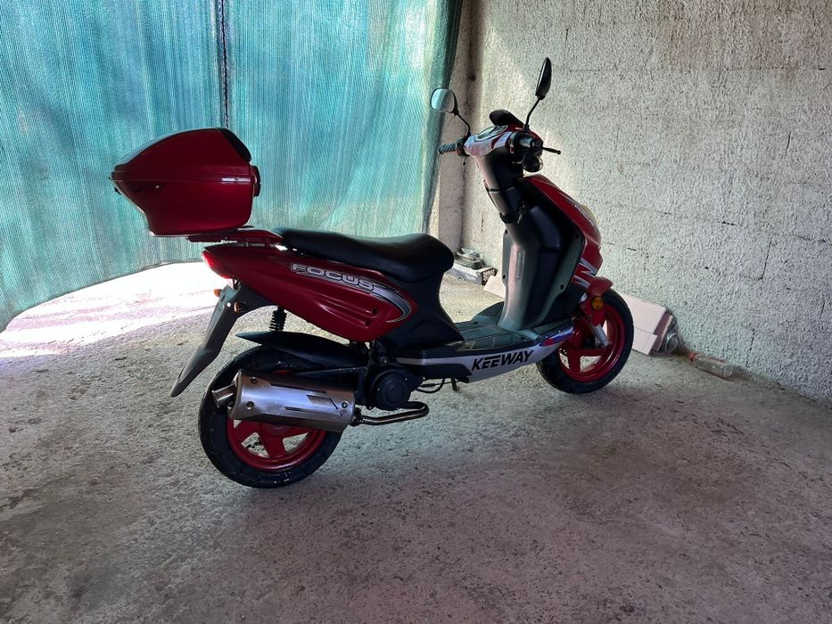 Vând scuter de 49 înscris pe primărie