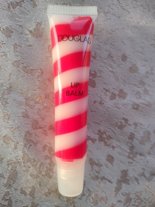 DOUGLAS балсам за устни