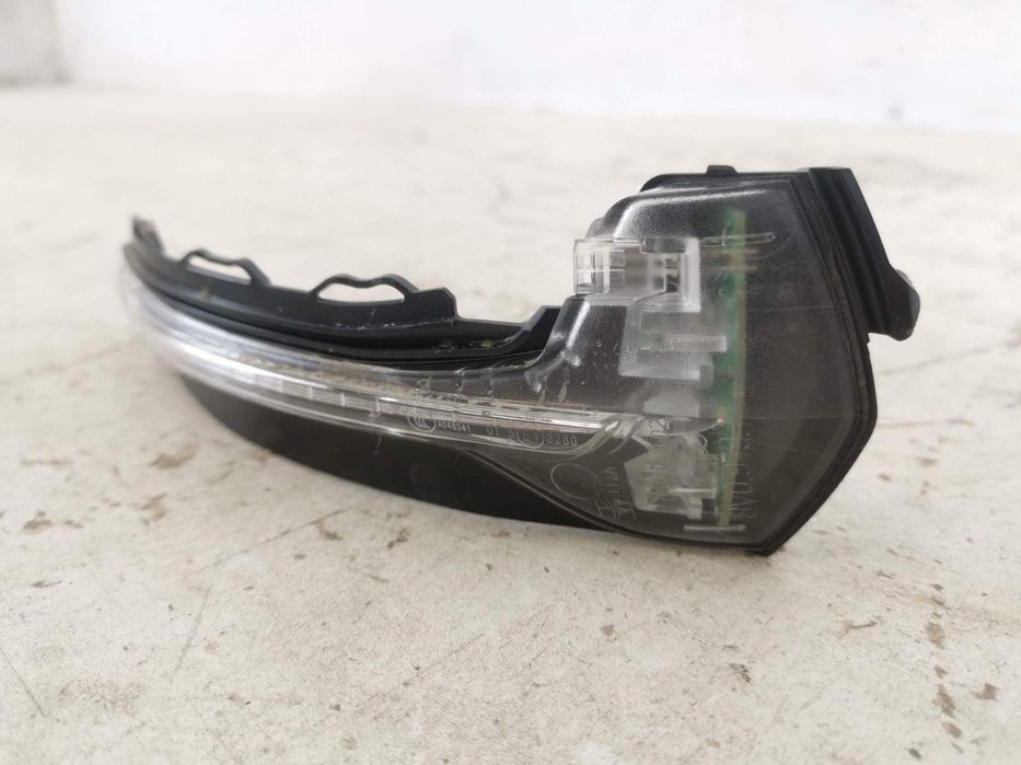 Semnal Oglinda Dreapta Audi A3 8V 2012 2013 2014 2015 2016 Original In