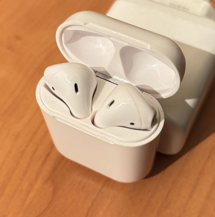 Продается Air pods i12