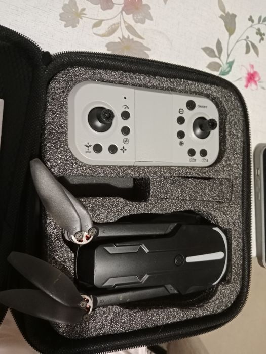 Дрон почти новый.