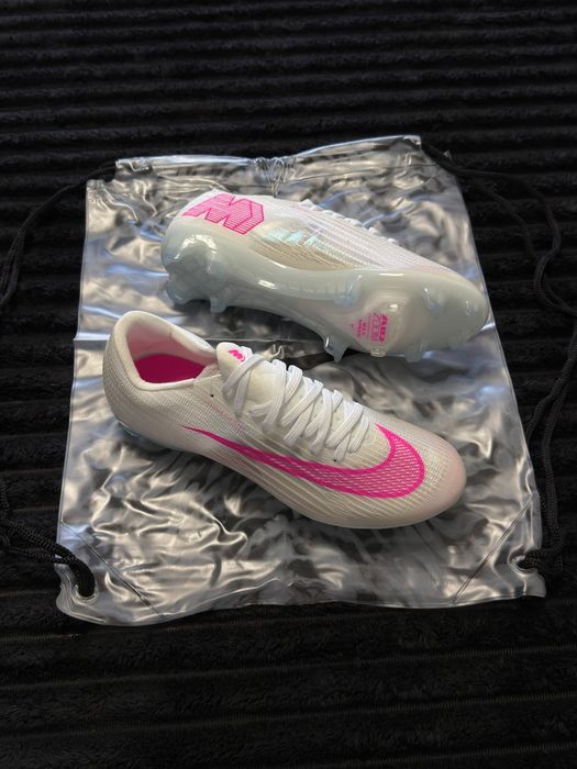 Ghete de fotbal Nike