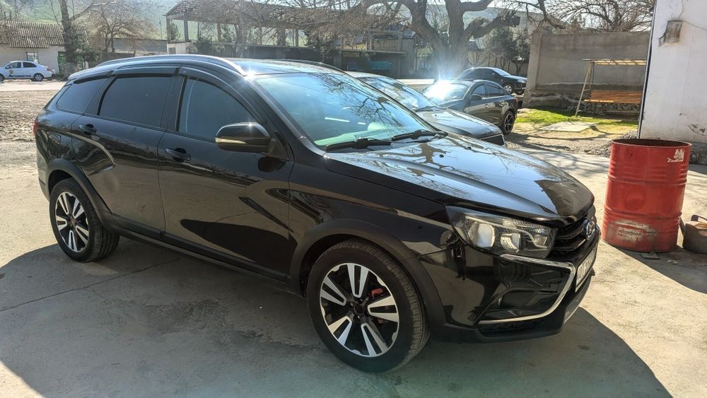 Lada Vesta sw Cross 2019