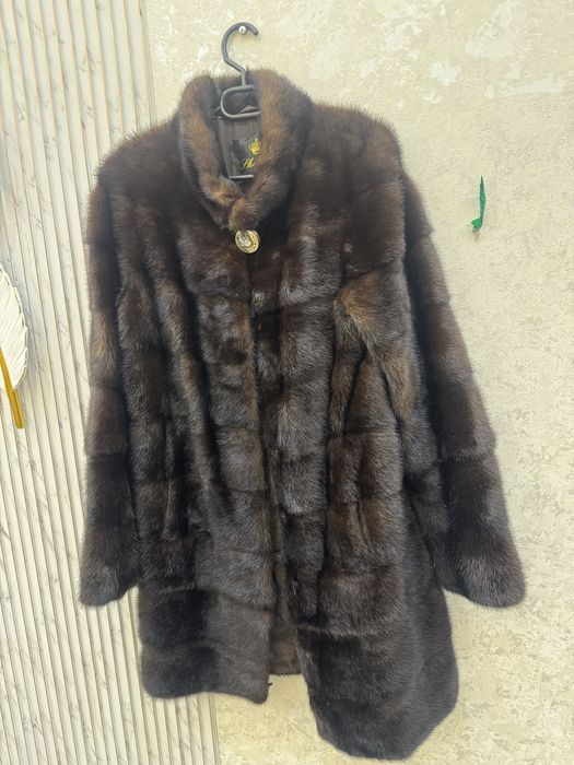 Продам норковую шубу