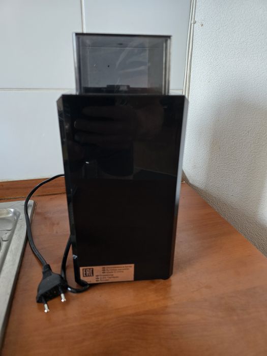 Кофемолка Delonghi KG79