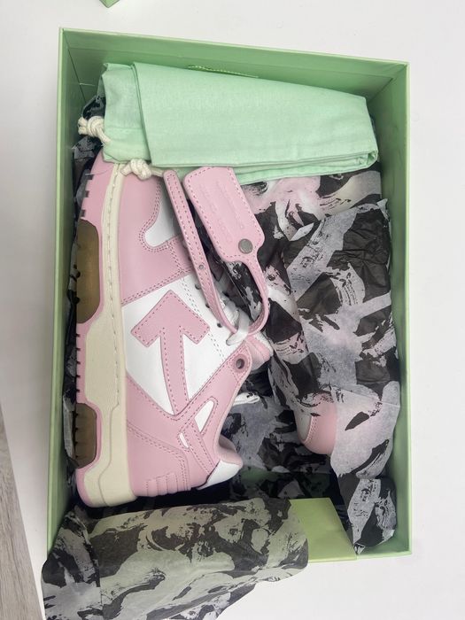 Off-White out of office pink