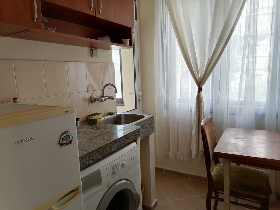 Продава се Многостаен апартамент в Свищов - 103 кв.м за 396 €/кв.м - Снимка #2