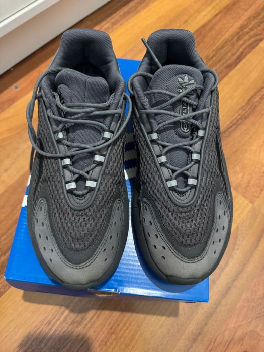 Кроссовки Adidas Ozelia