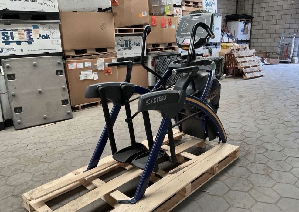 Cybex 771AT Arc Trainer bicicleta eliptica