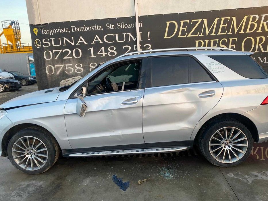 dezmembrez Mercedes ML w166/haion ml w166/aripa fata ml w166