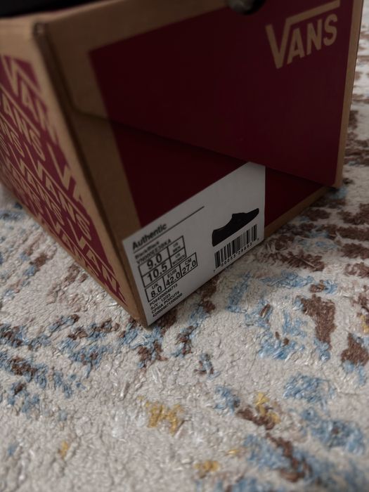 Vans authentic 42size
