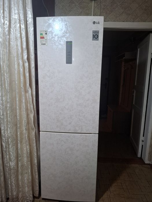 Холодильник продам