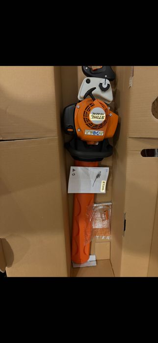 Foarfeca,Trimmer gard viu STIHL HS 82 R